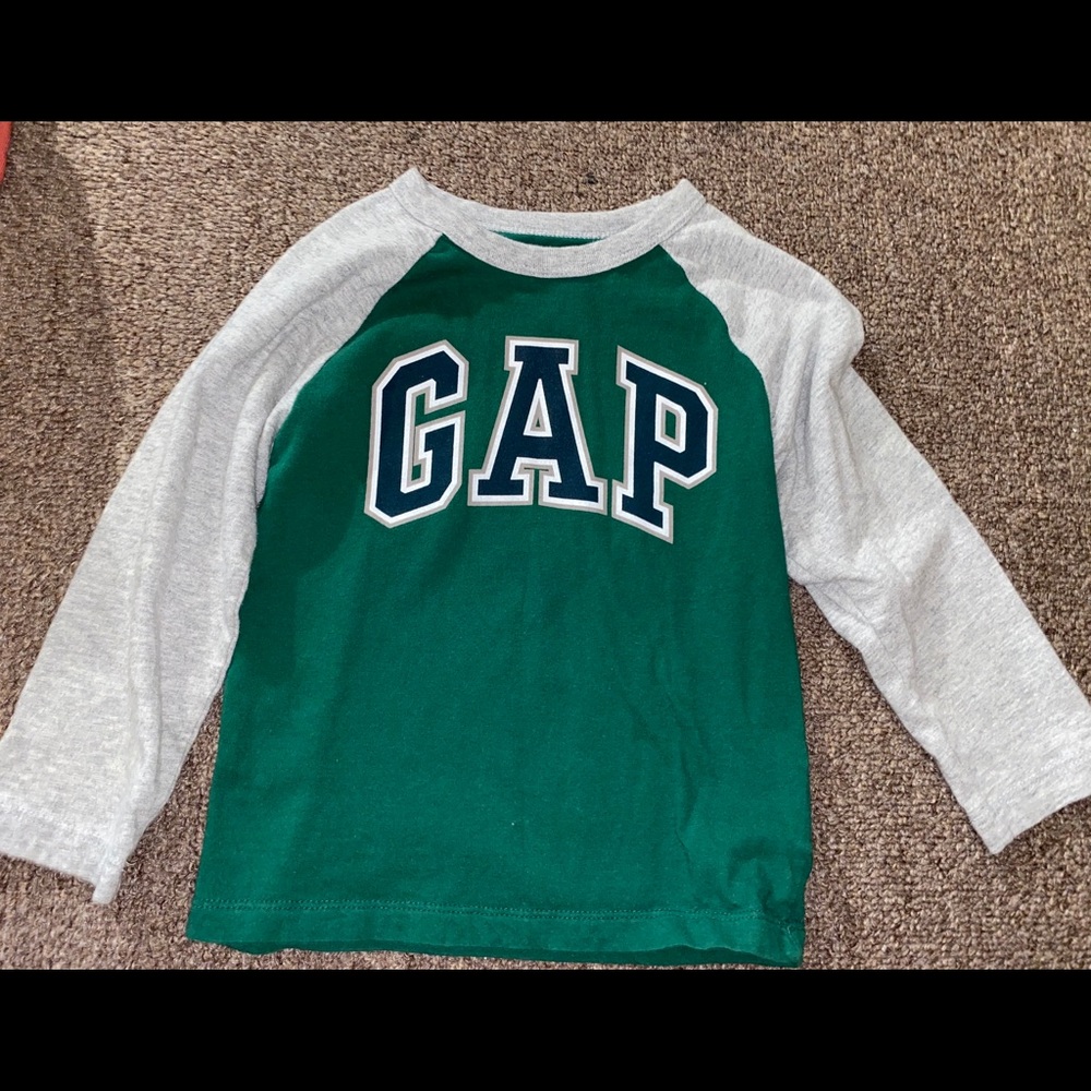 Long sleeve graphic shirt